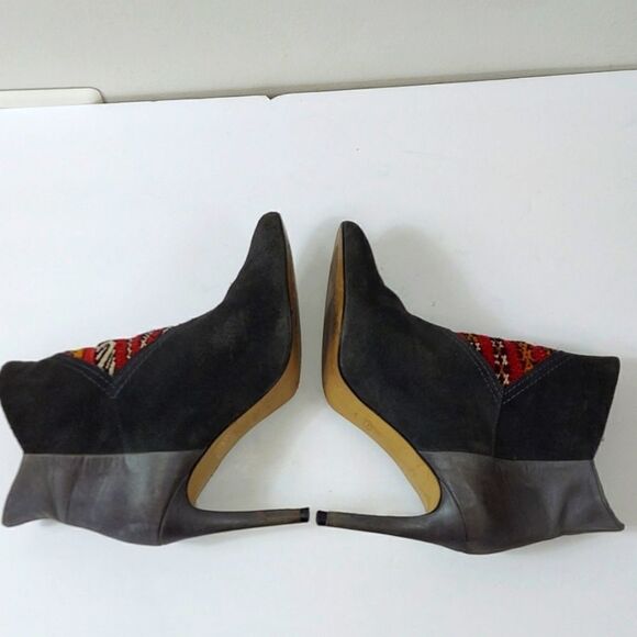Anthropologie Howsty Etnia Embroidered Stiletto Booties Sz 39 - Picture 4 of 9